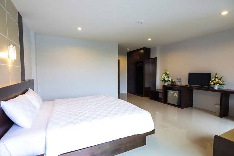 Peak Boutique City Hotel