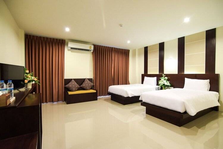 Peak Boutique City Hotel