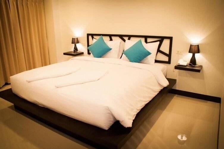 Sleep Whale Hotel