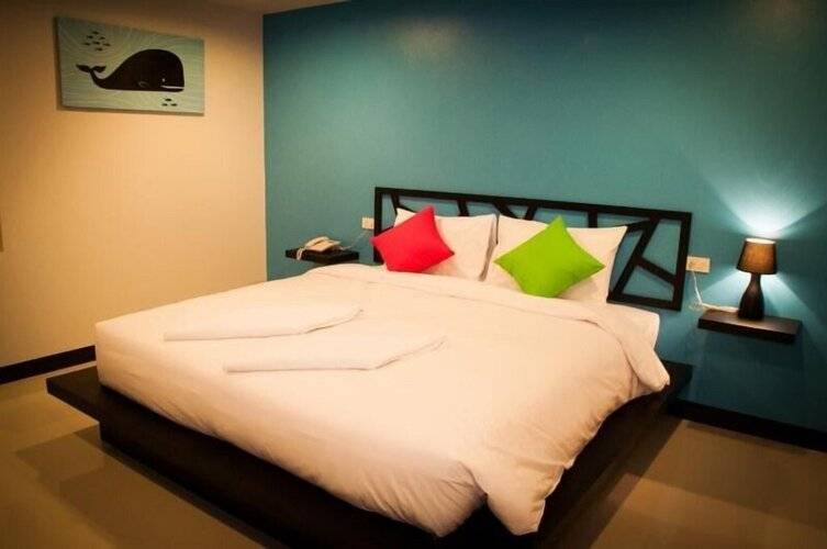 Sleep Whale Hotel