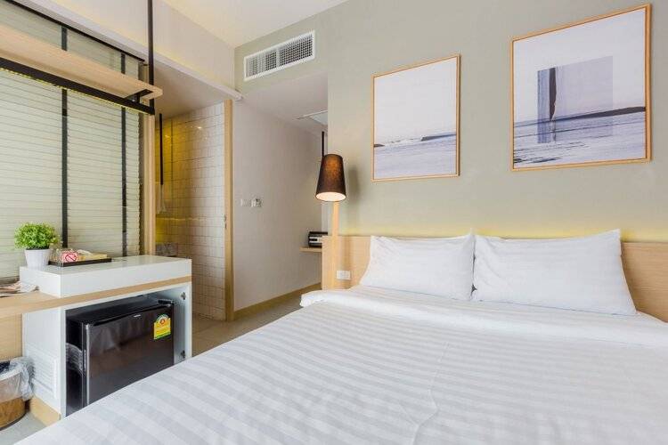 Snoozz Hotel - Hostel