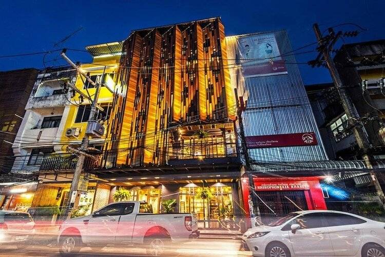 Family Tree Hotel