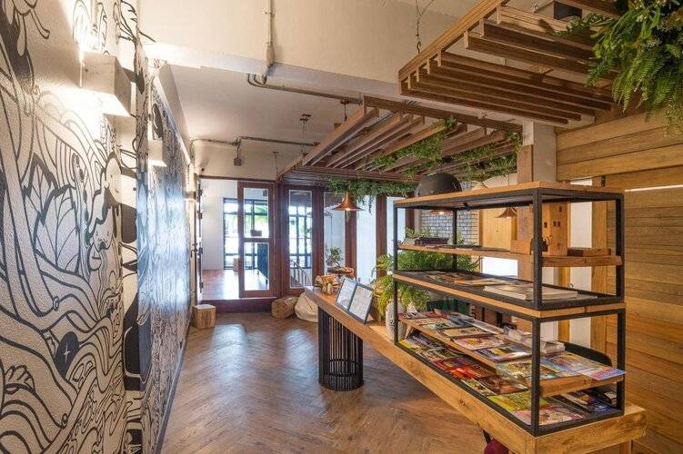 Family Tree Hotel