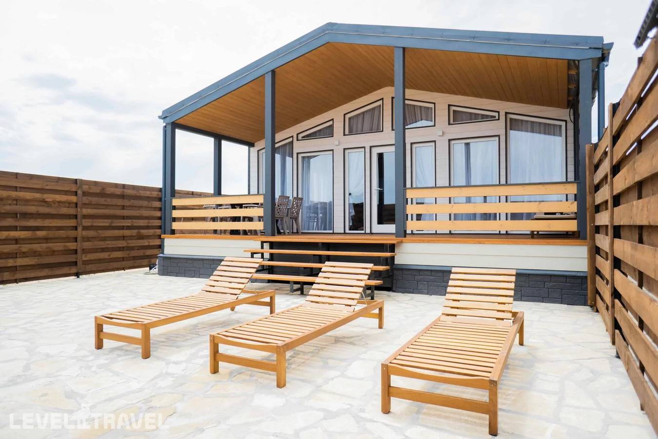 Отель Venerdi Marina Cottage — Новолакский район, Россия
