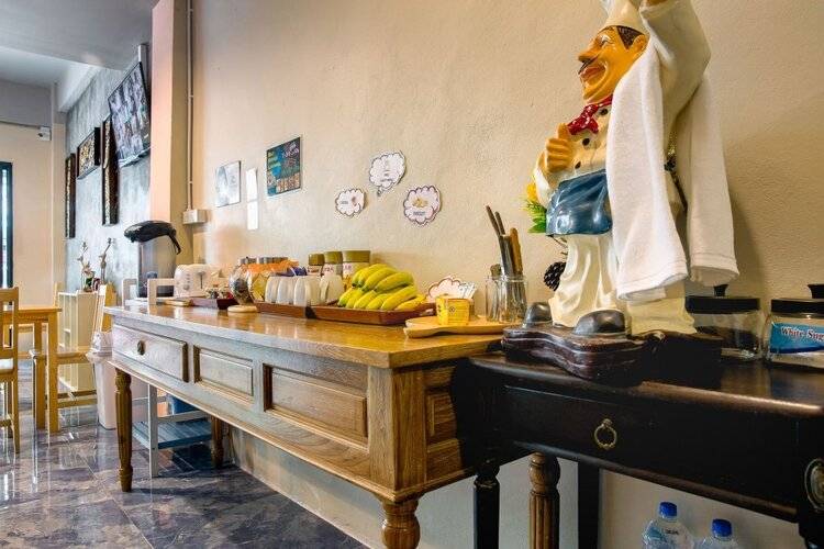 The Guest Hotel - Hostel