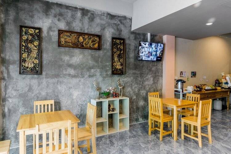 The Guest Hotel - Hostel