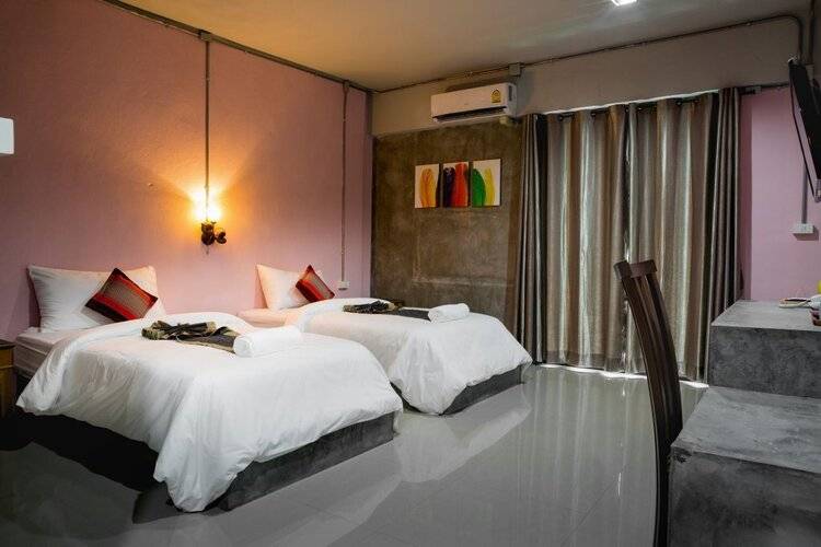 The Guest Hotel - Hostel