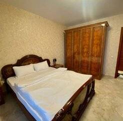$item['hotel']['name']