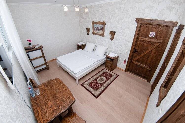 Отель Аристократ
