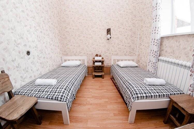 Отель Аристократ