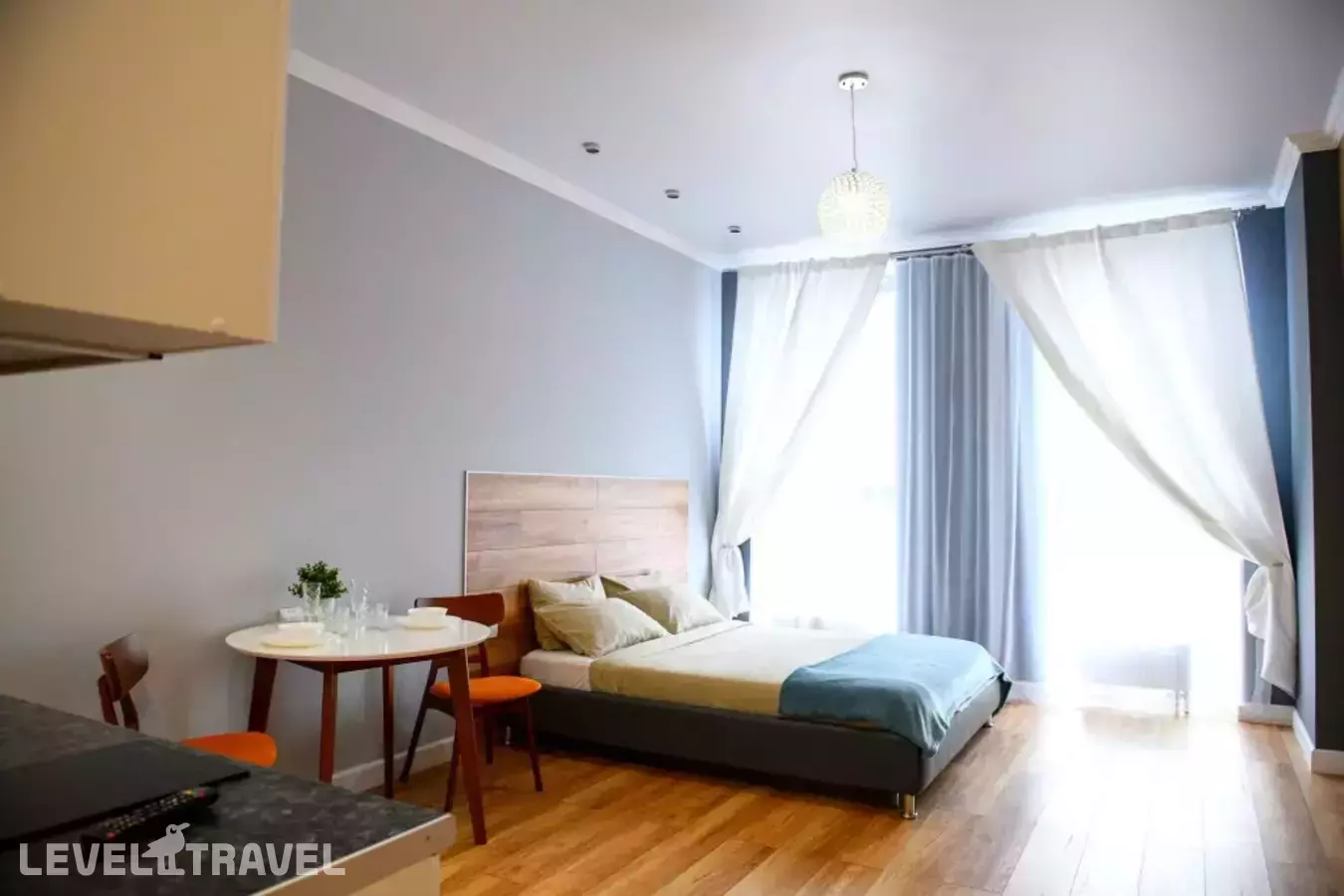Верхнеторгова Площадь 4 Apartments