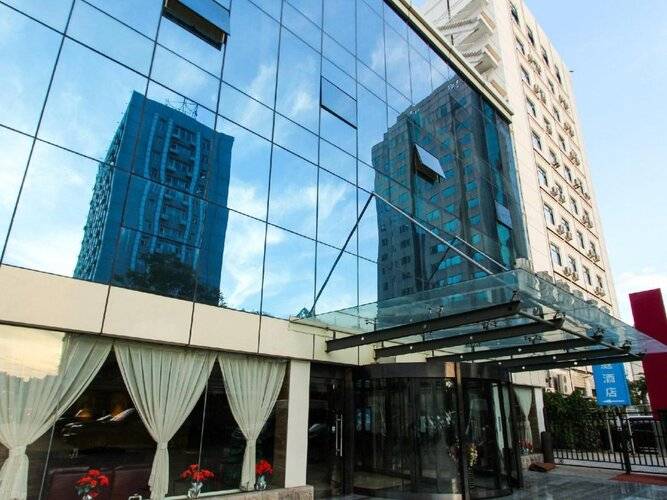 Beijing Saga Hotel