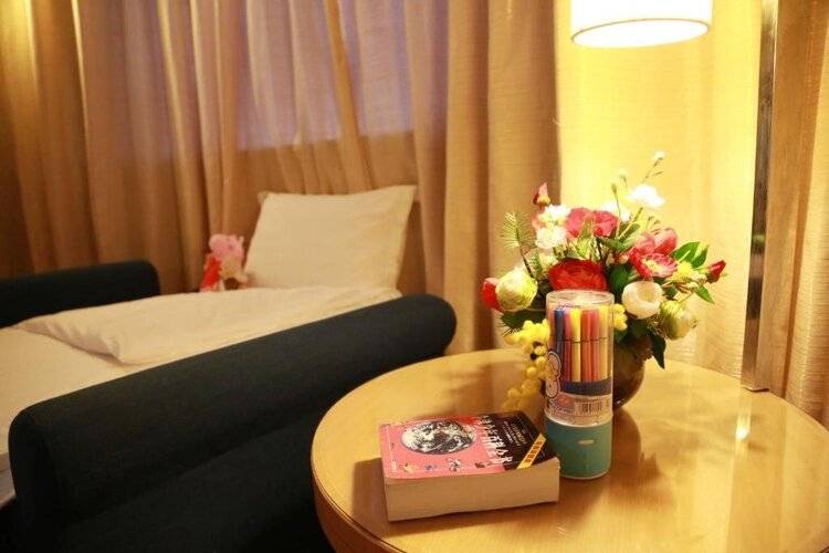 Jinglun Hotel