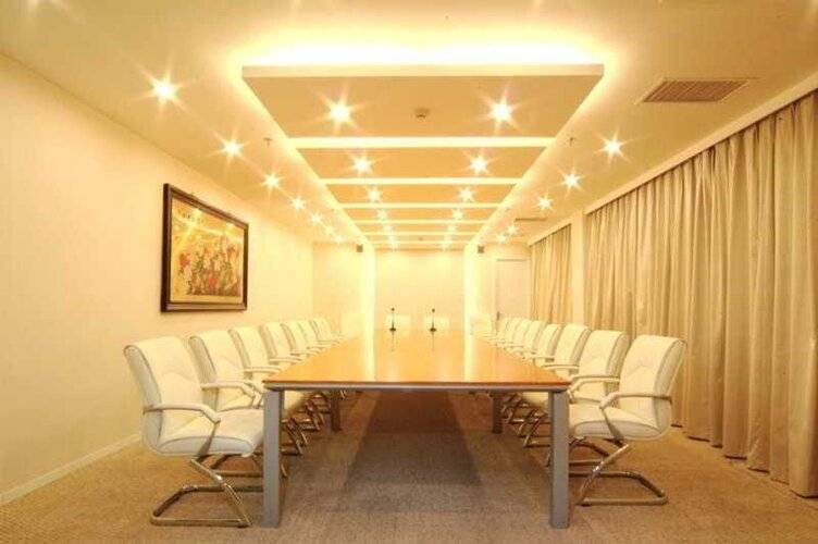 Cbd Qianyuan International Business Hotel