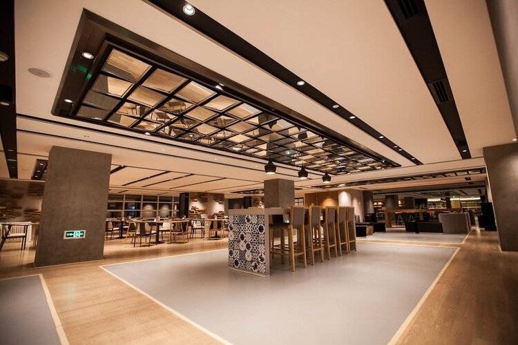 Cbd Qianyuan International Business Hotel