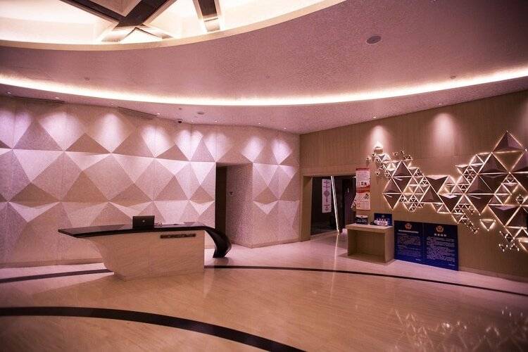 Cbd Qianyuan International Business Hotel