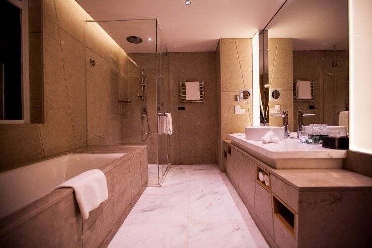 Cbd Qianyuan International Business Hotel