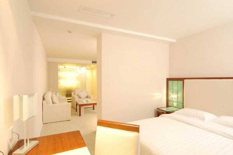 Cbd Qianyuan International Business Hotel