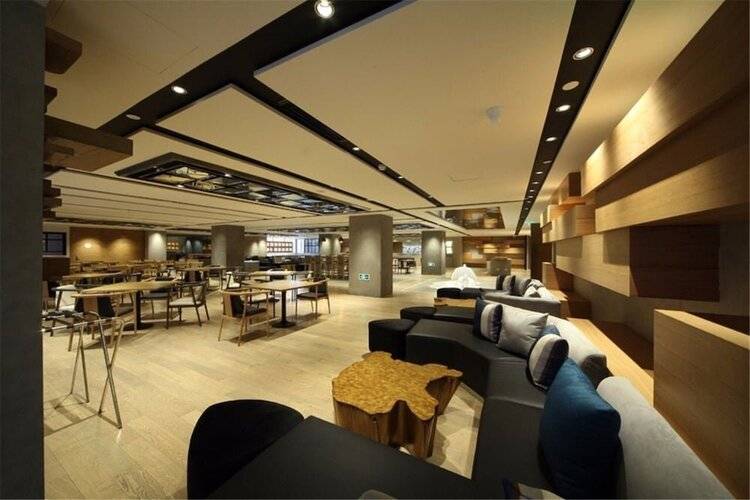 Cbd Qianyuan International Business Hotel