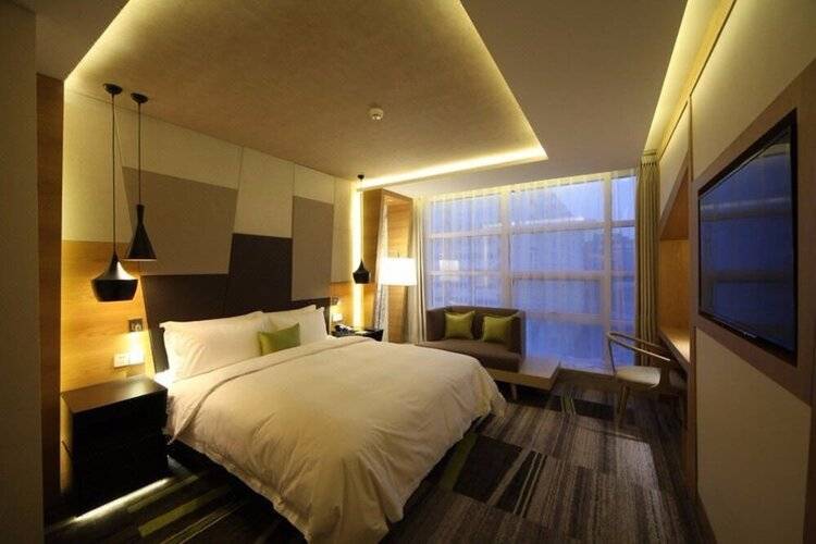 Cbd Qianyuan International Business Hotel