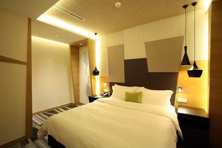 Cbd Qianyuan International Business Hotel