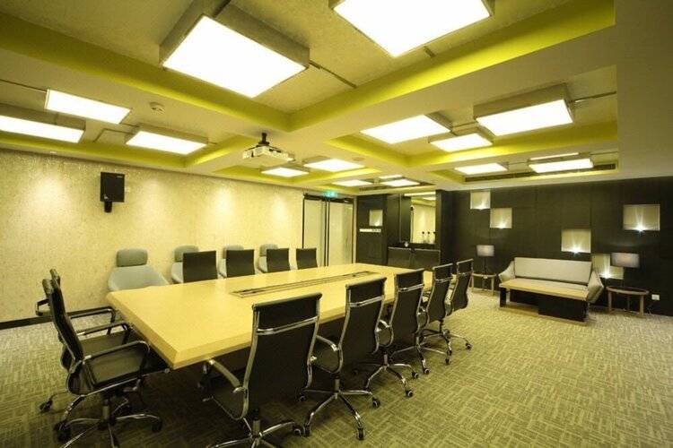 Cbd Qianyuan International Business Hotel