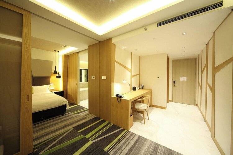Cbd Qianyuan International Business Hotel