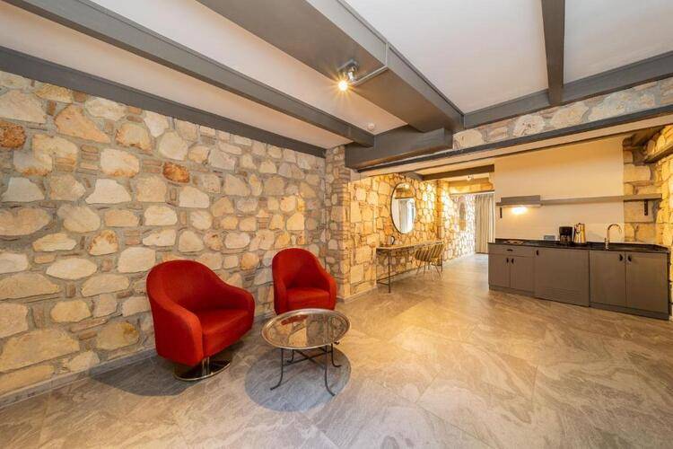 Fiore Garden Suites