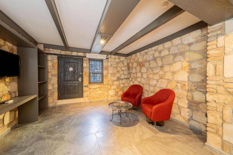 Fiore Garden Suites