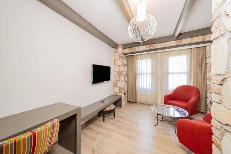 Fiore Garden Suites