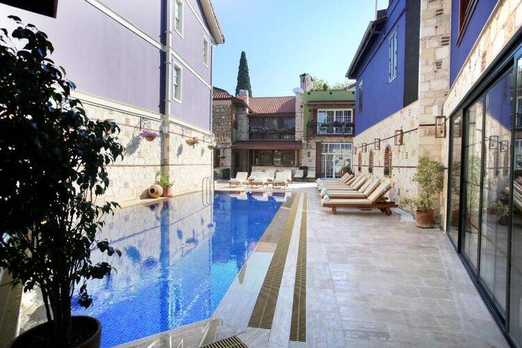 Fiore Garden Suites