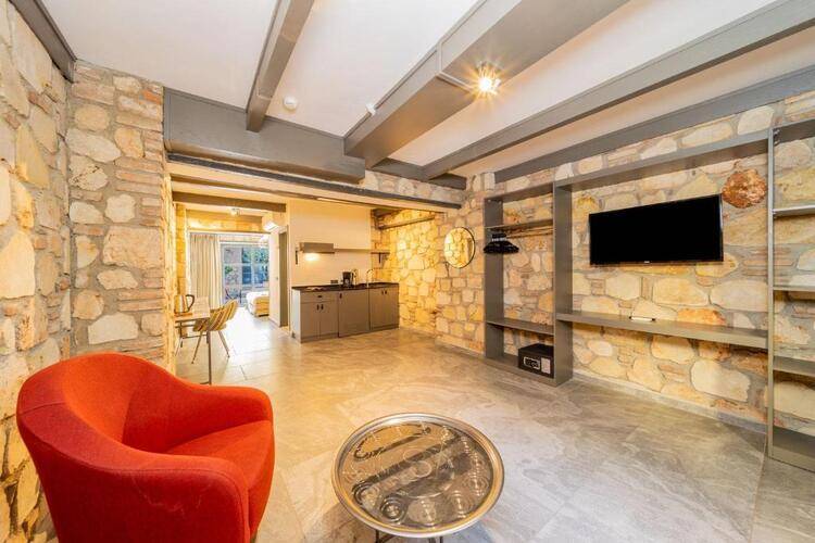 Fiore Garden Suites