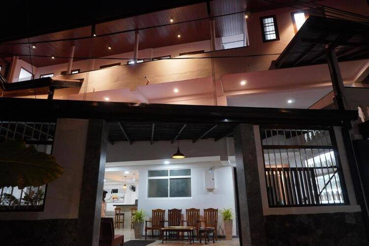 Surf Una Beach Hotel