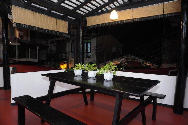 Surf Una Beach Hotel