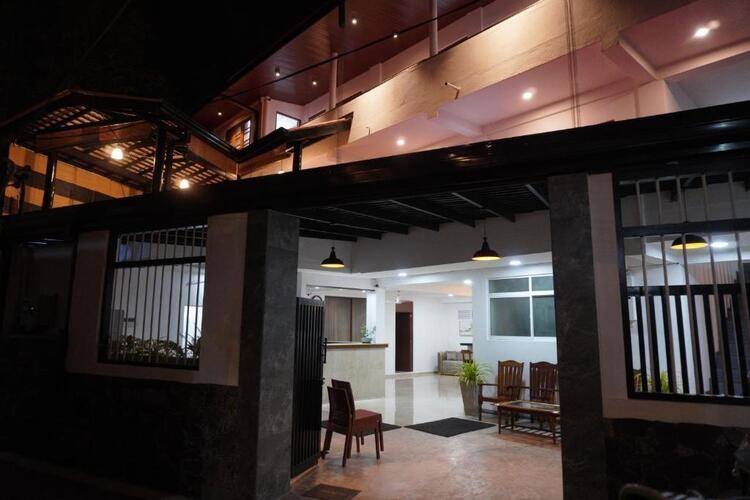 Surf Una Beach Hotel