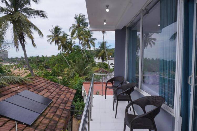 Surf Una Beach Hotel