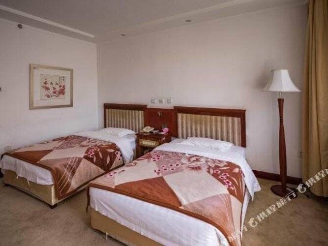 Shuangyang Hotel