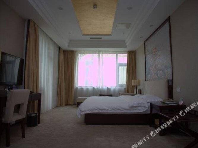 Shuangyang Hotel
