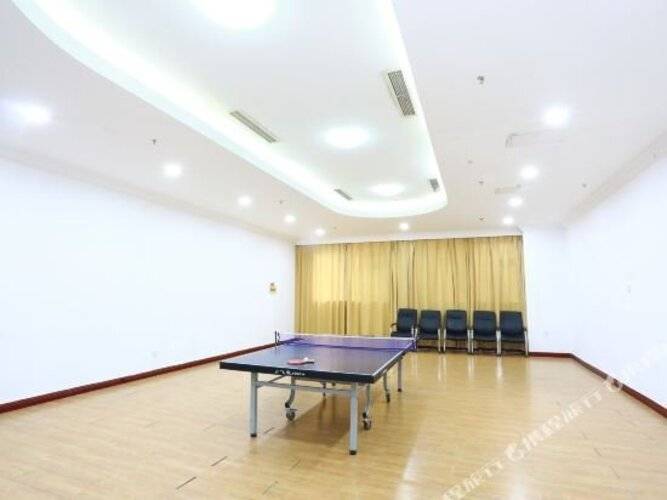 Shuangyang Hotel