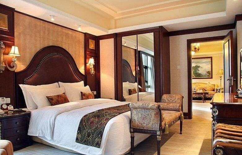 Beijing Henan Plaza Hotel