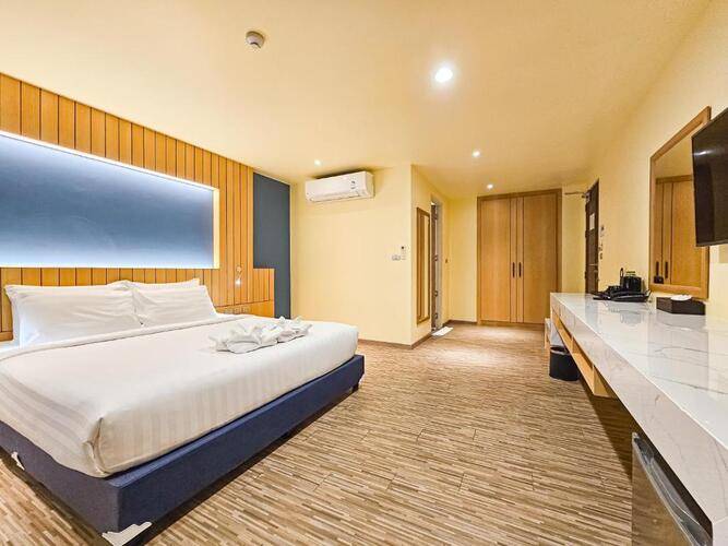 Dome Kata Resort