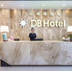 $item['hotel']['name']