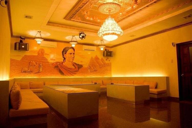 D'Qua Hotel