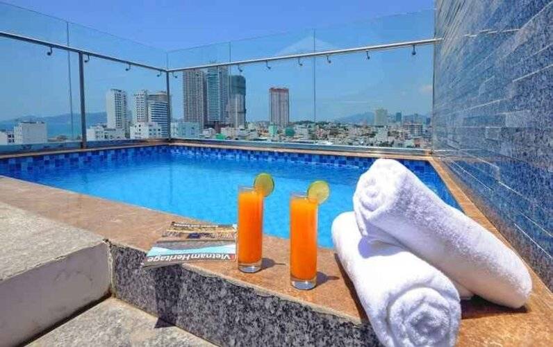 Mega Light Hotel