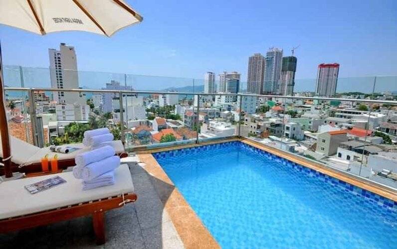 Mega Light Hotel
