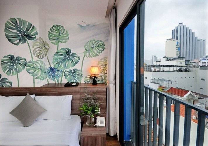 Mega Light Hotel