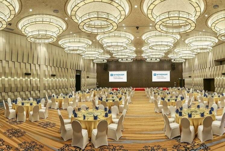 Ramada Plaza By Wyndham Sanya Bay