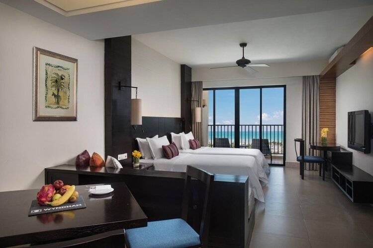 Ramada Plaza By Wyndham Sanya Bay