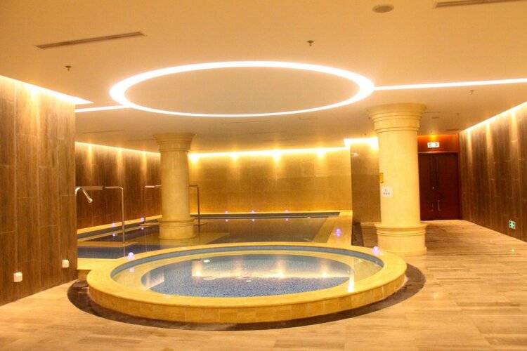 Fragrant Hill Empark Hotel