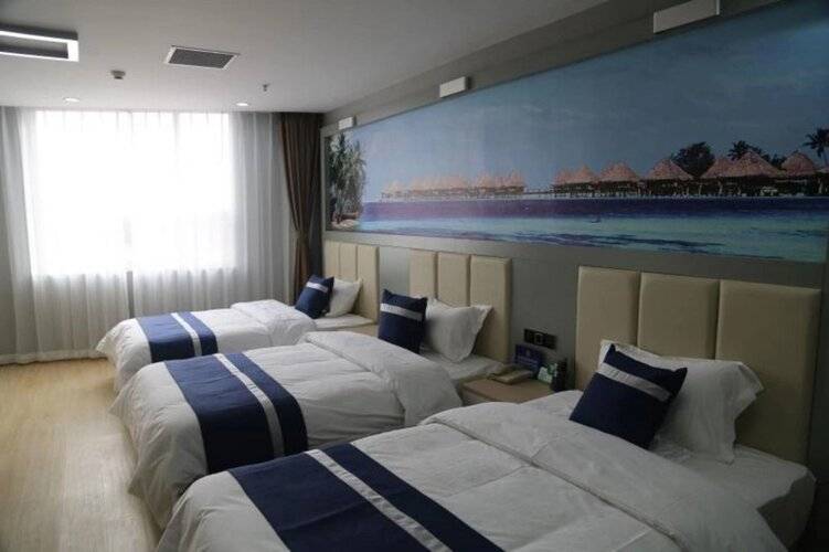 Golden Phoenix Hotel